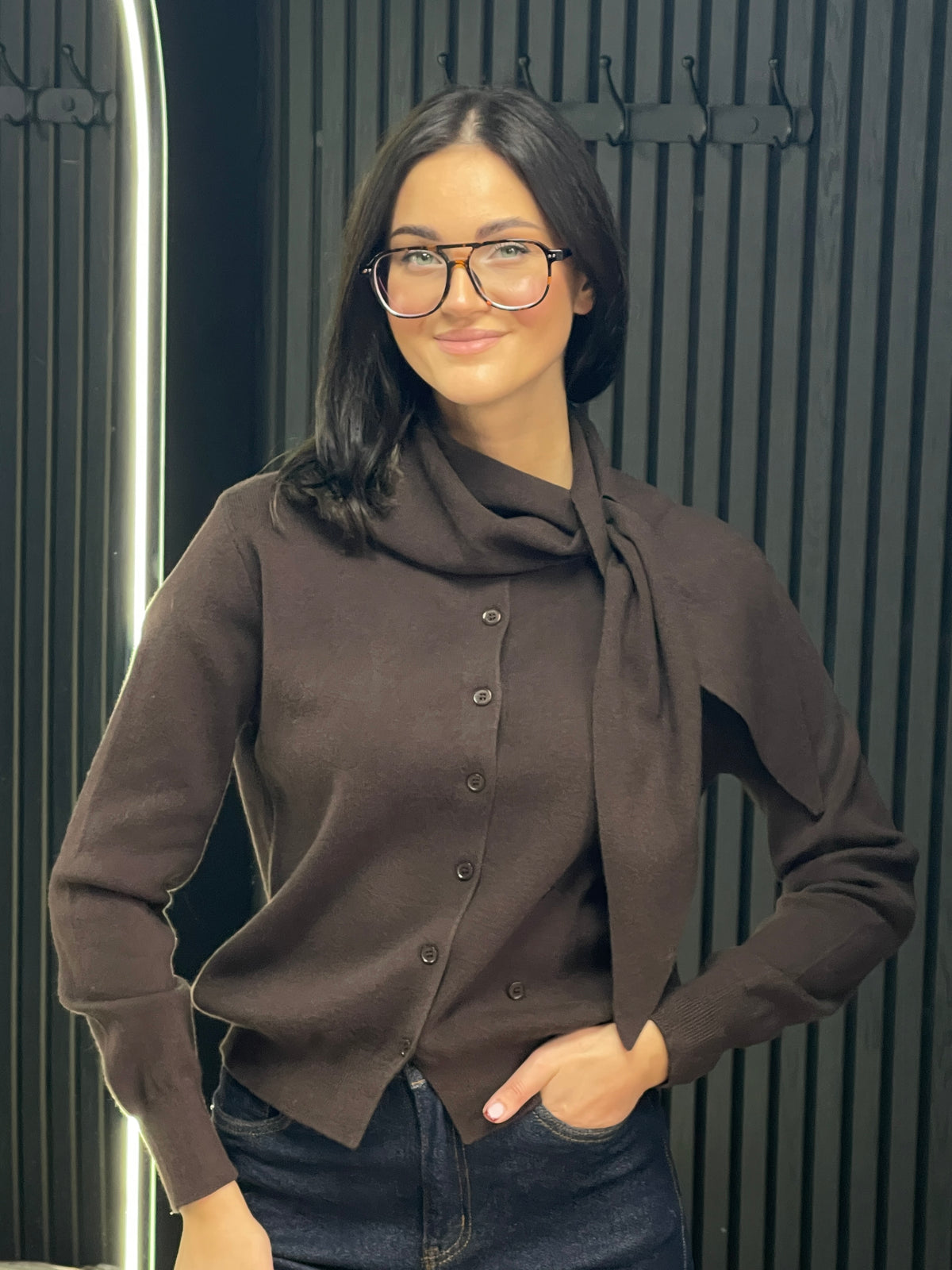 Megztukas su šalikeliu
